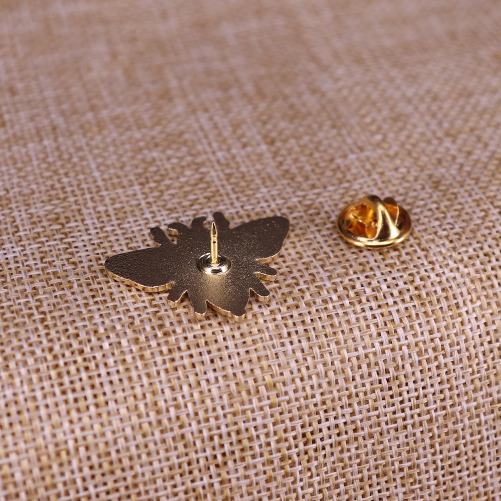Bee Kind Enamel Brooch Lapel Pin Badge Metal