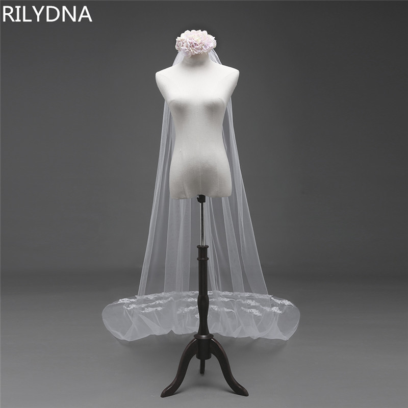 3 Meter Cathedral Wedding Veils Long Lace Edge Bridal Veil with Comb Wedding Accessories Bride Mantilla Wedding Veil