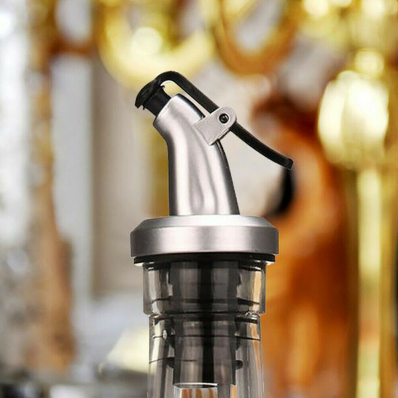 1pcs Bottle Cork Spout Stopper Dispenser Olive Oil Sprayer Liquor Dispenser Wine Pourers Flip Top Stopper Kitchen Tools