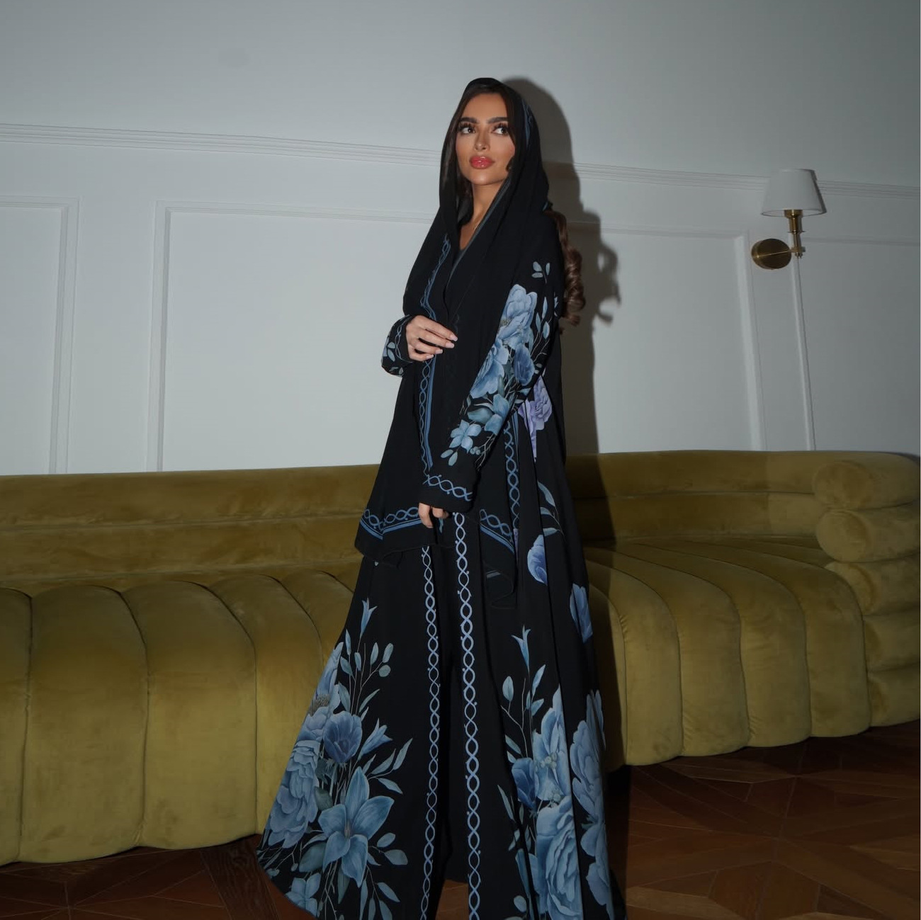 Floral Blue Open Robe Abaya Detail