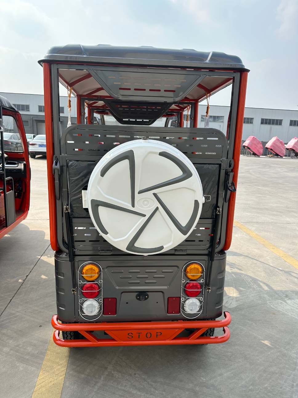 Passenger electric tricycle