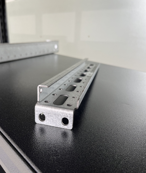 shelf diagonal brace