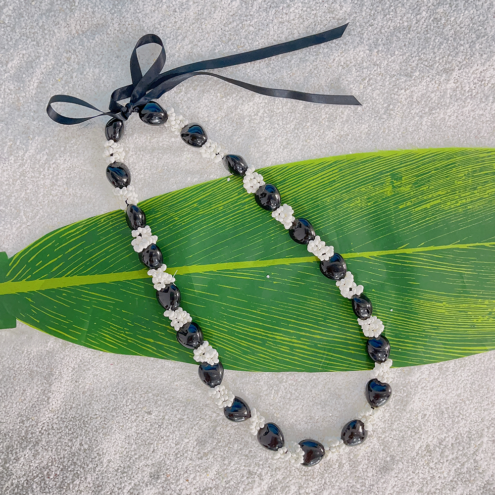 Kn Jn029 Kukui Nut And Shell Lei