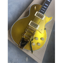 High quality electric guitars, guitars, gold pieces, golden jazz, custom electric guitars, guitars and suitcases.