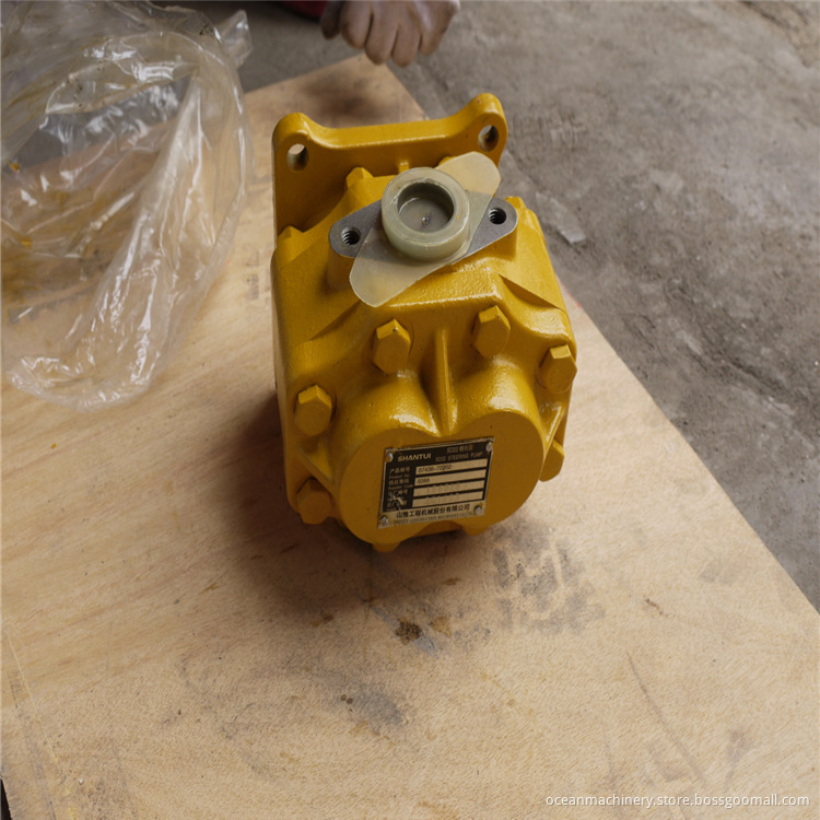 Shantui bulldozer hydraulic pump 07446-66103