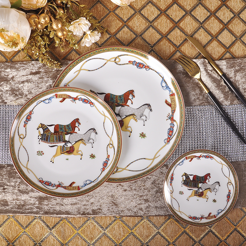 Luxury War Horse Bone China Dinnerware Set Royal Feast Jingdezhen Porcelain Western Plate Dish Home Decoration Wedding Gifts