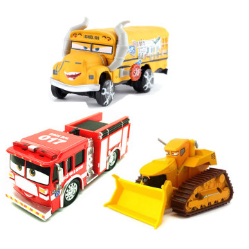 Disney Pixar Car 3 2Die Casting Toy Car Fire Truck School Bus Bullfighting Bulldozer Metal Car Toy Child Birthday Christmas Gift