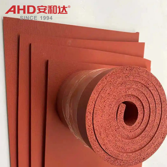 Silicone foam sheet roll