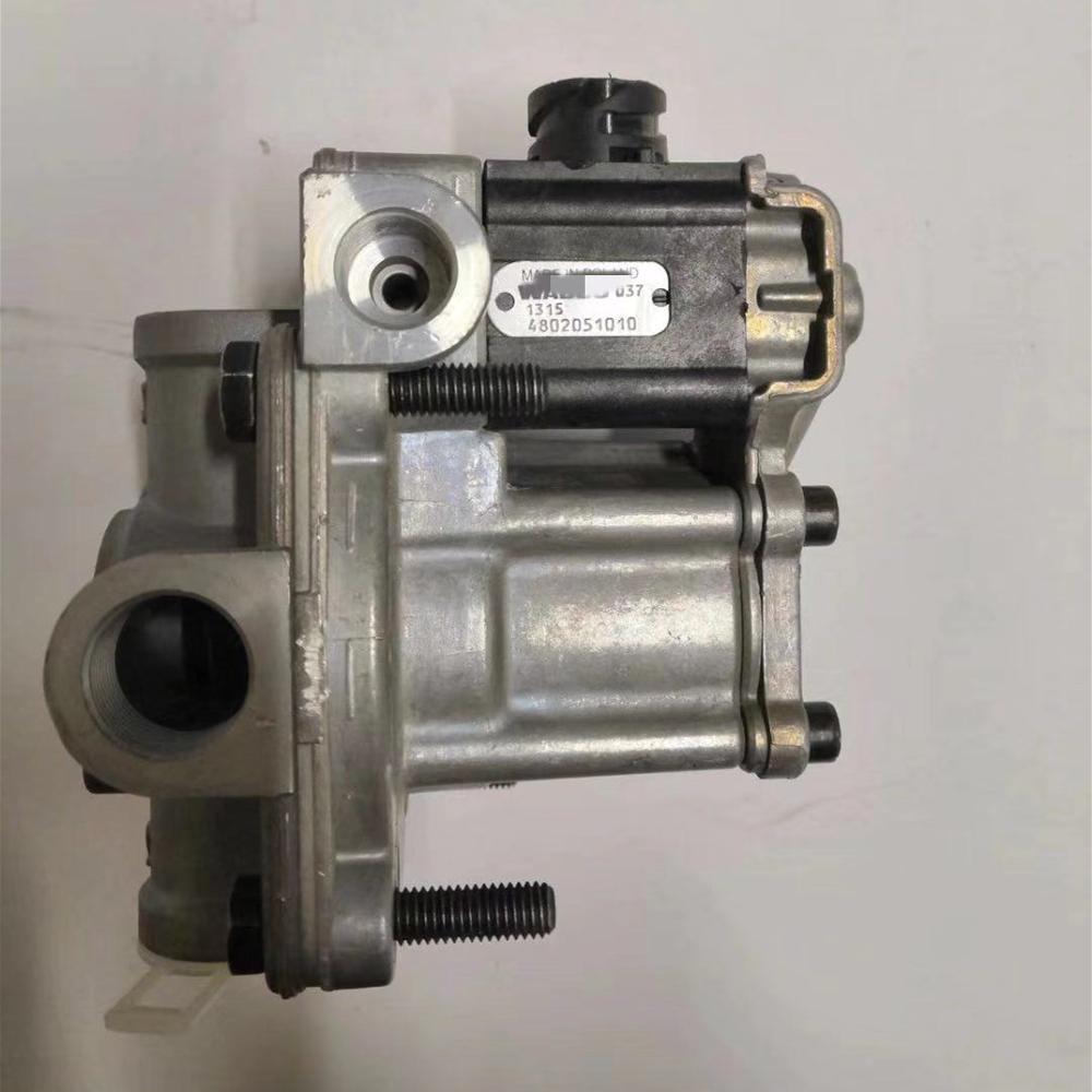 SINOTRUK Truck Parts 4802051010 air brake valve