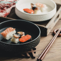 Ceramic Hammer-Eyed Deep-Dish Fruit Bowl Creative Baked Rice Sushi Plate Salad Bowl Tableware Plates White Black Round Platter