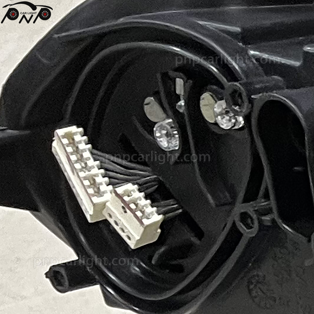 X7 M50ix Headlight