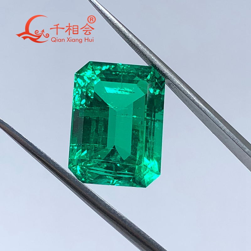 Rectangle shape Created Hydrothermal Columbia Emerald including minor cracks and inclusions loose gemstone