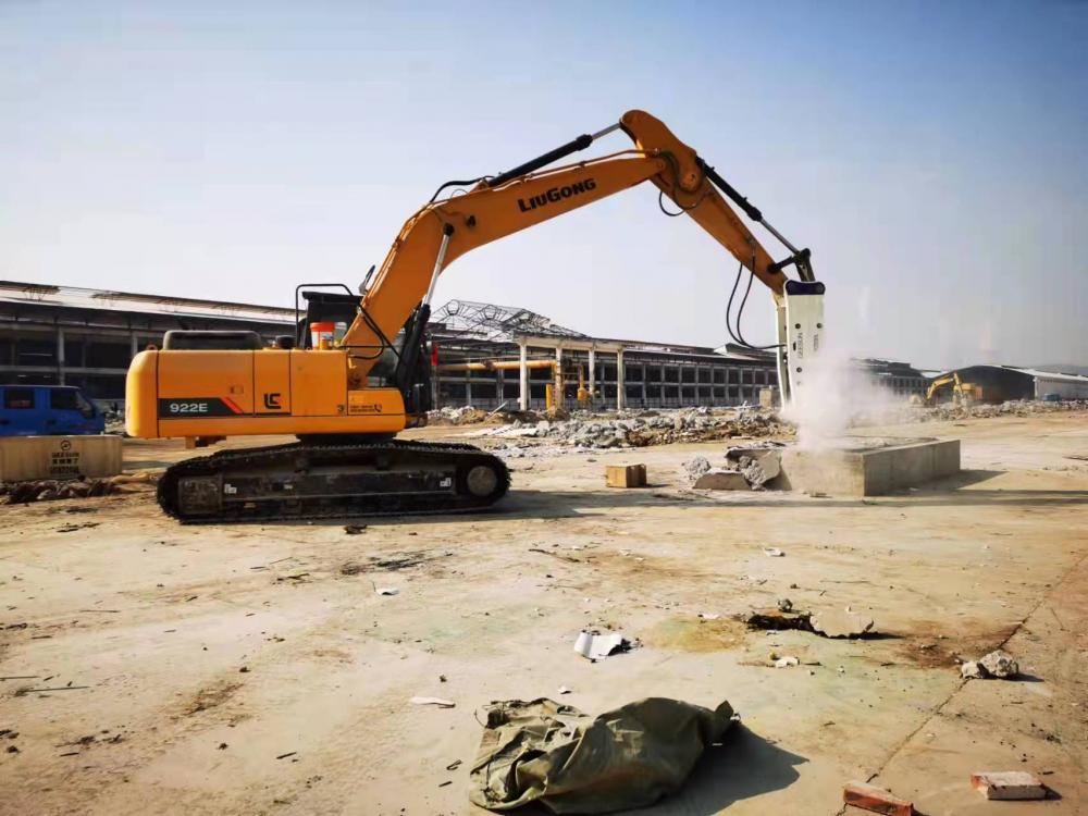 Excavator Hammer Working7