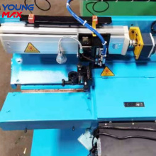 Automatic straight seam welding machine