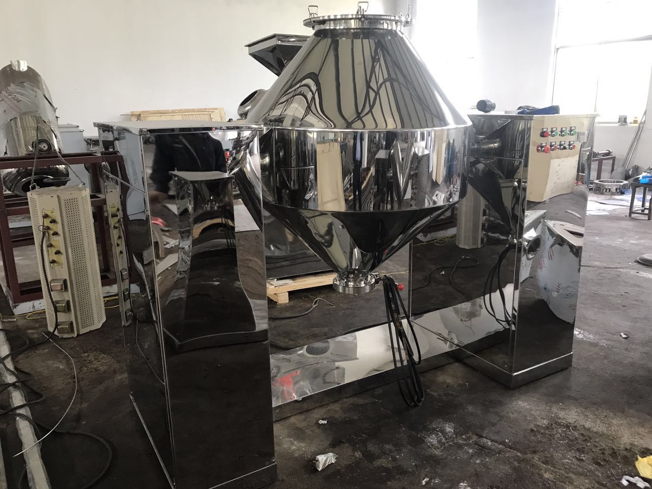 Double Cone Rotary Mixer