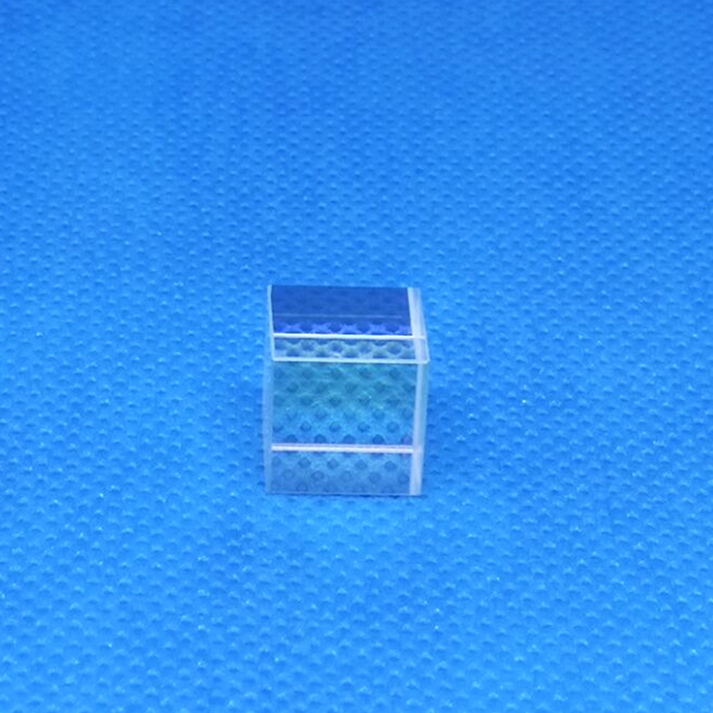 PBS Polarizing Beam Cube Splitter Prism Visible Light Lens for 650nm Red Lasers 10mm Diameter