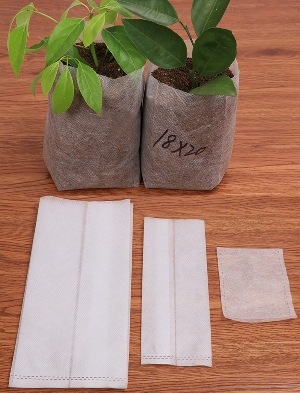 100pcs / Lot Biodegradable Bags for Nursery Plant Pots for Growing Vegetable Pots for Garden Cultivation Nursery Plant