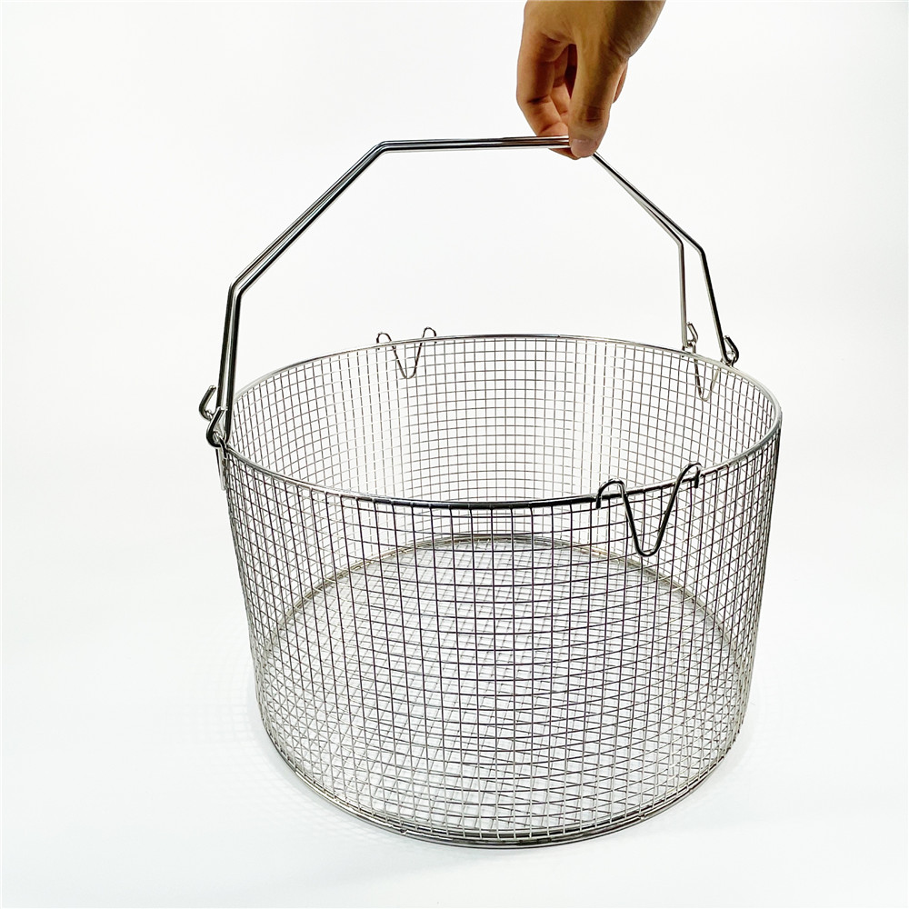 Durable wire mesh storage basket
