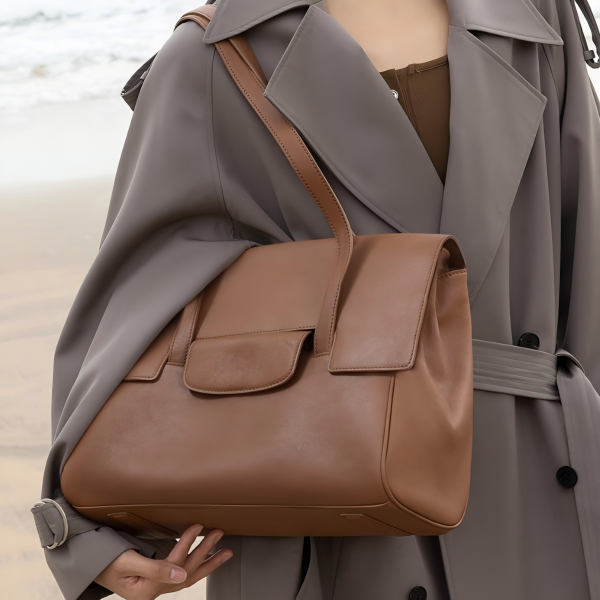 Stylish Large Capacity Leather Bag for Ladies