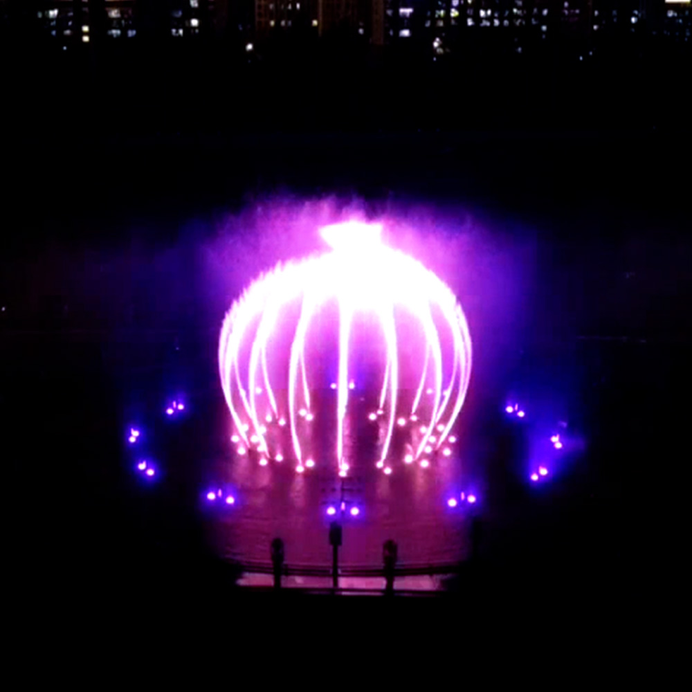 large outdoor water fountains