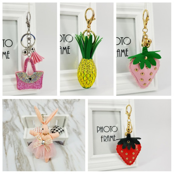 PU Leather Strawberry Keychain Rabbit Key Chains Decorative Pendants for Women Kids Bags Car Key Ring Phone Accessories
