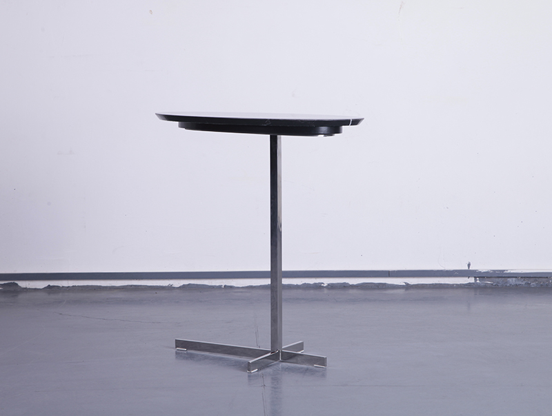 modern_Boundless_Accent_Table