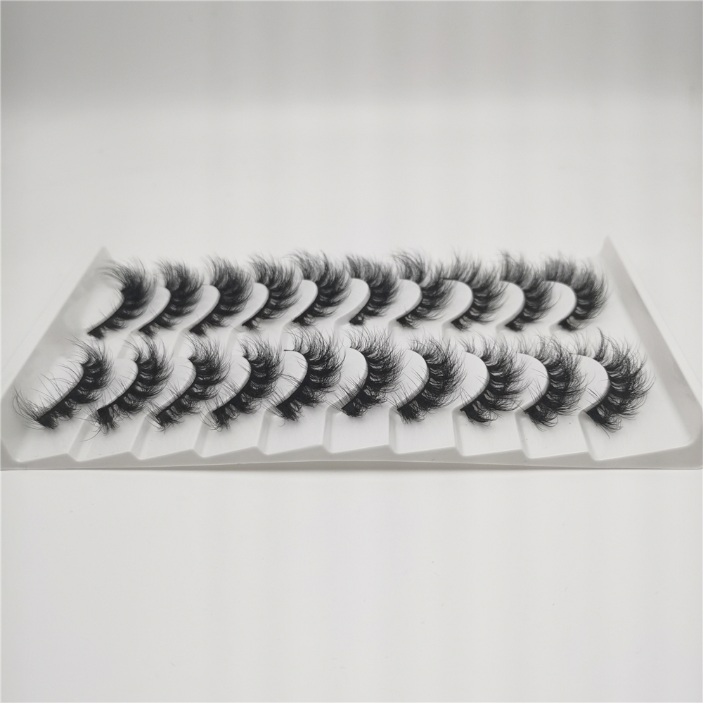 Wispy Fake Eyelashes
