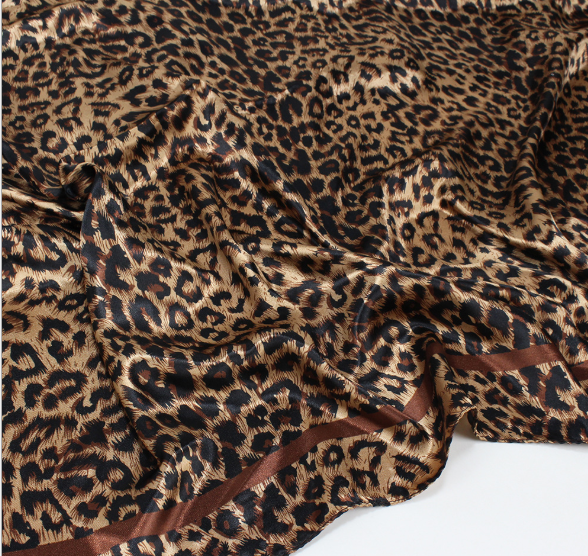 Luxury Silk Scarf Fashion Foulard Satin Shawl Scarfs Leopard 90*90cm Square Silk Head Scarves Women Bandana