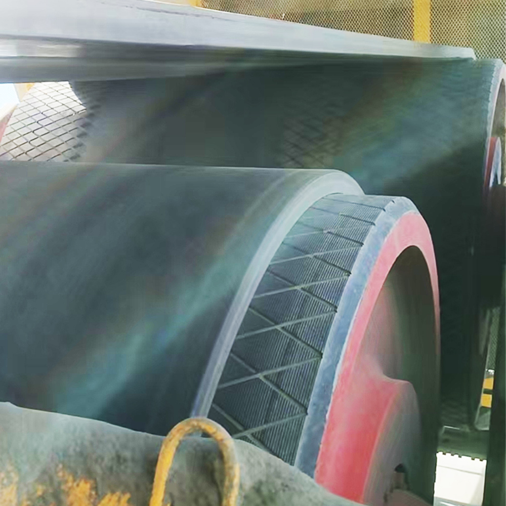 Flame retardant rubber sheet for roller