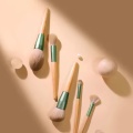 https://www.bossgoo.com/product-detail/makeup-brushes-using-step-63468576.html