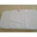 100%Cotton White Bath Mat with Embroidery Jacquard Logo