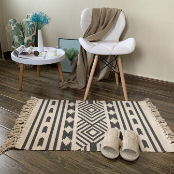 Bohemian Tassels Rug Woven Floor Mat Bedroom Living Room Tassel Rug Cotton Tassel Home Carpet Rug Sofa Runner Home Decor