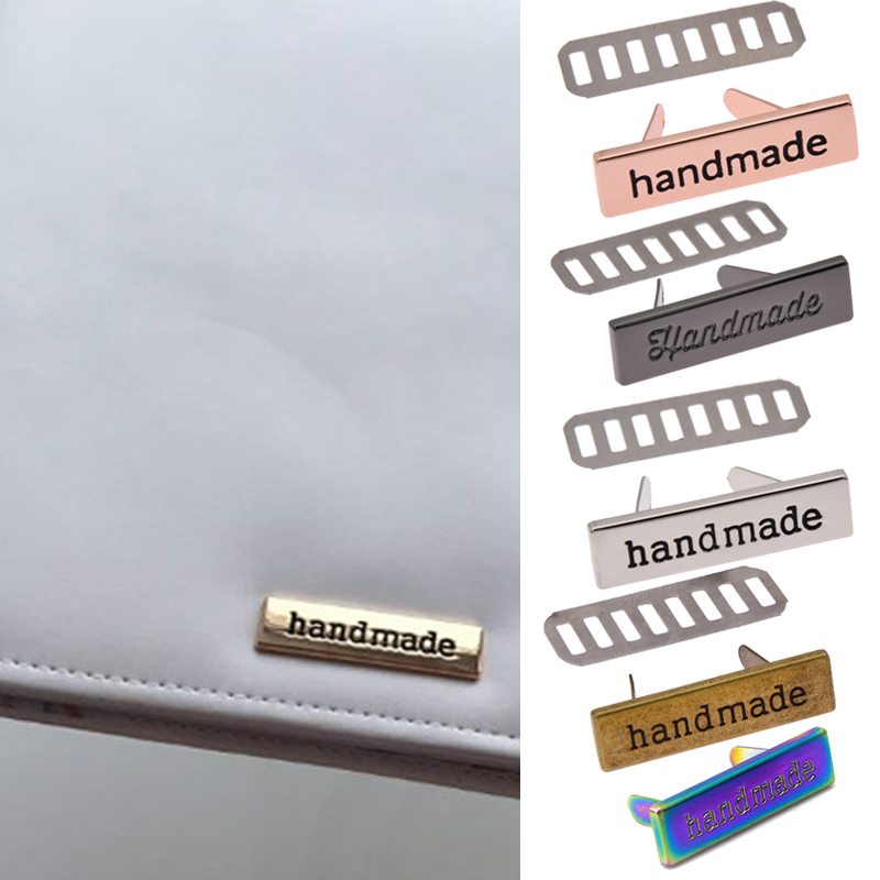 10Pcs/pack Rose Gold Color Rectangle Metal Handmade Garment Labels Tags For Clothing Bags Hand Made Letter Sewing Labels Crafts