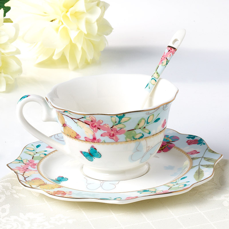 YeFine Ceramic Coffee Cup Set Bone China Drinkware Porcelain Tea Cups And Saucers Afternoon Tea Set Christmas Gift