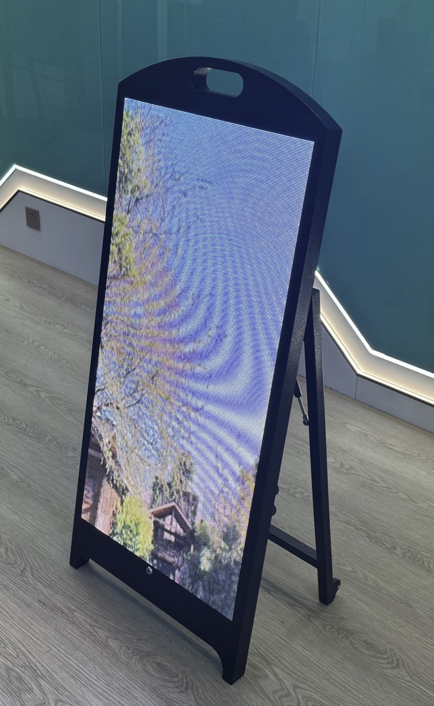 4500 nits high brightness outdoor LED display for sunlight readability