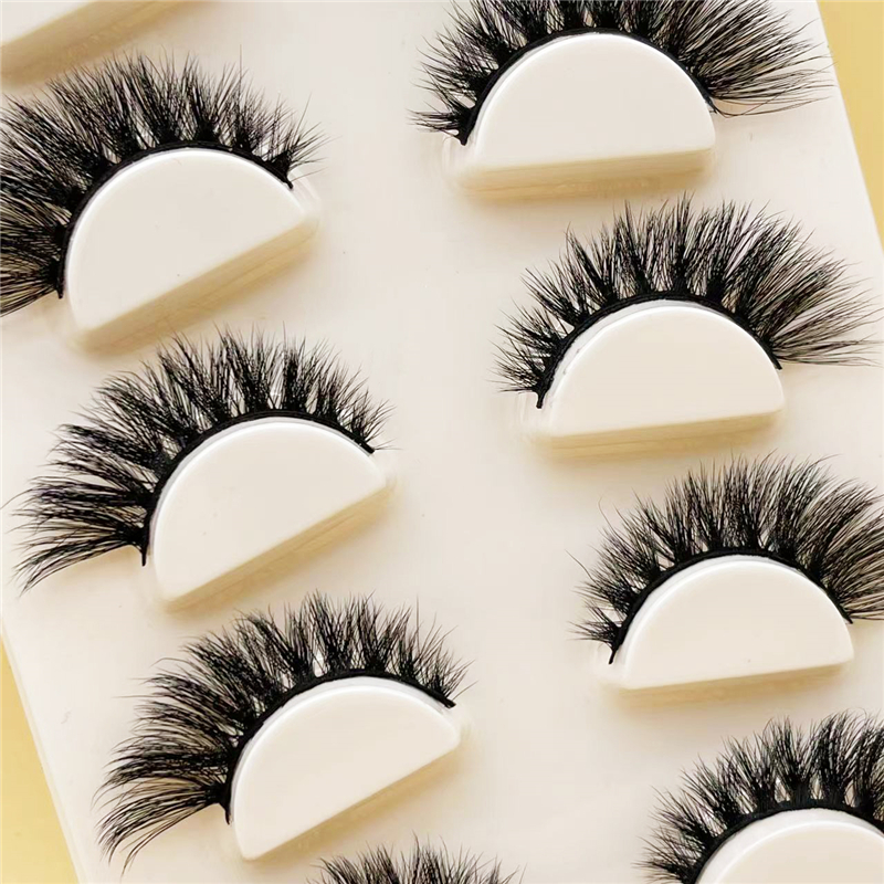 Classic Cat Eye Lashes