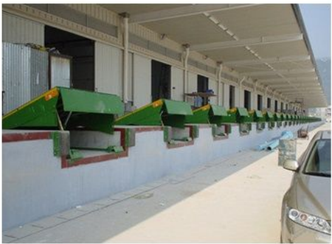 dock leveler 010