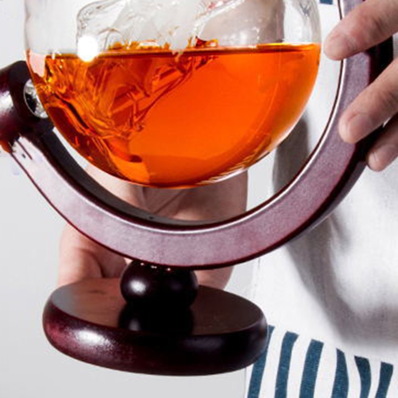 850ML Globe Glass Bottle With Wooden Base Whiskey Decanter Antique Ship Whiskey Dispenser Home Bar Decor