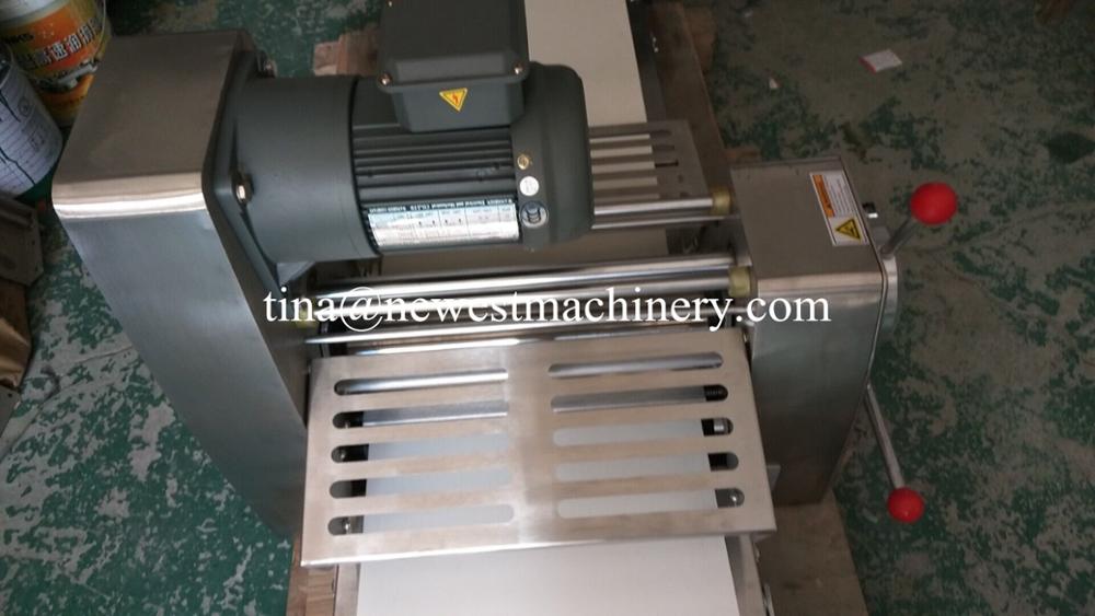 NT-502 high efficiency table top dough sheeter machine,dough pastery sheeter price
