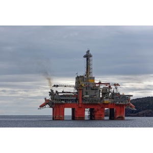 Specialized Offshore Platform Equipment Installation