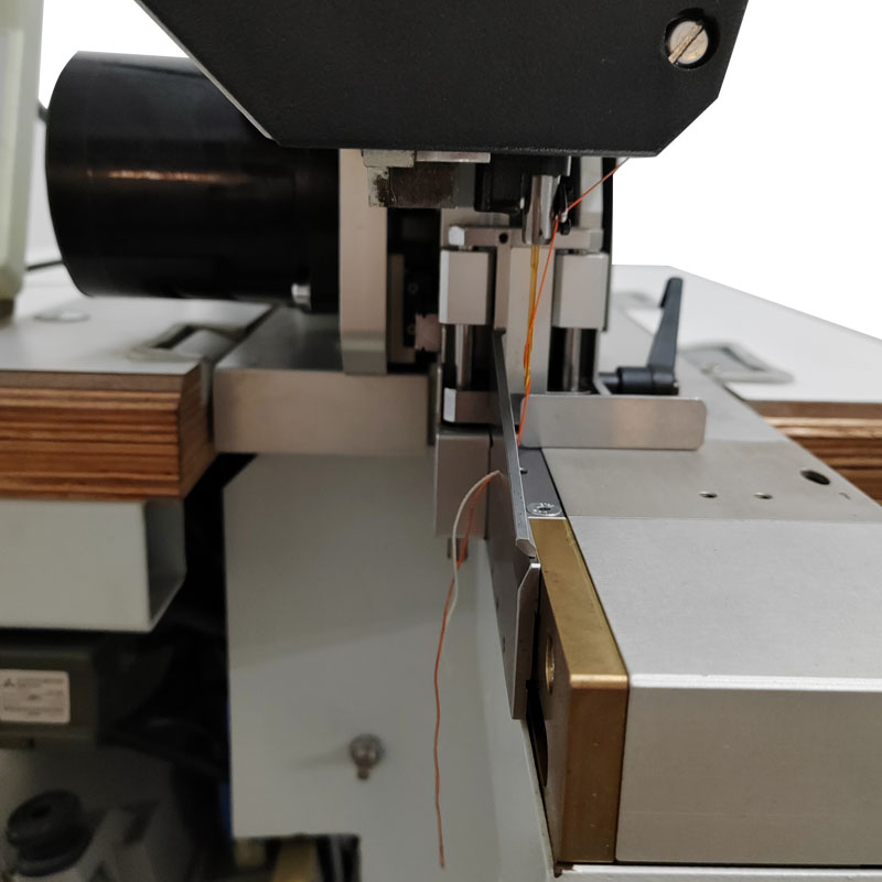 SC-705 Baifu - style belt buckle sewing machine (4)