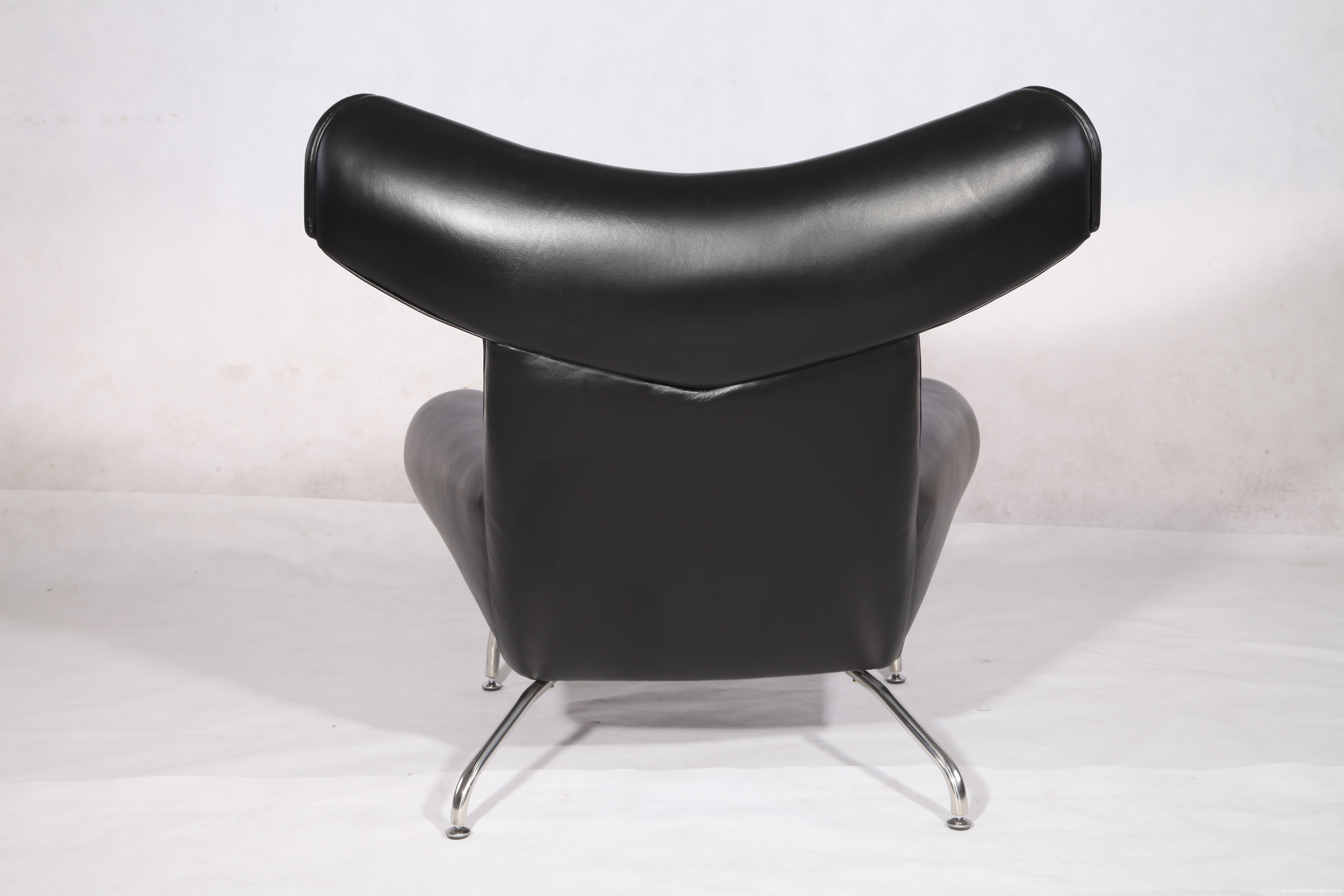 Hans wegner OX leather lounge chair