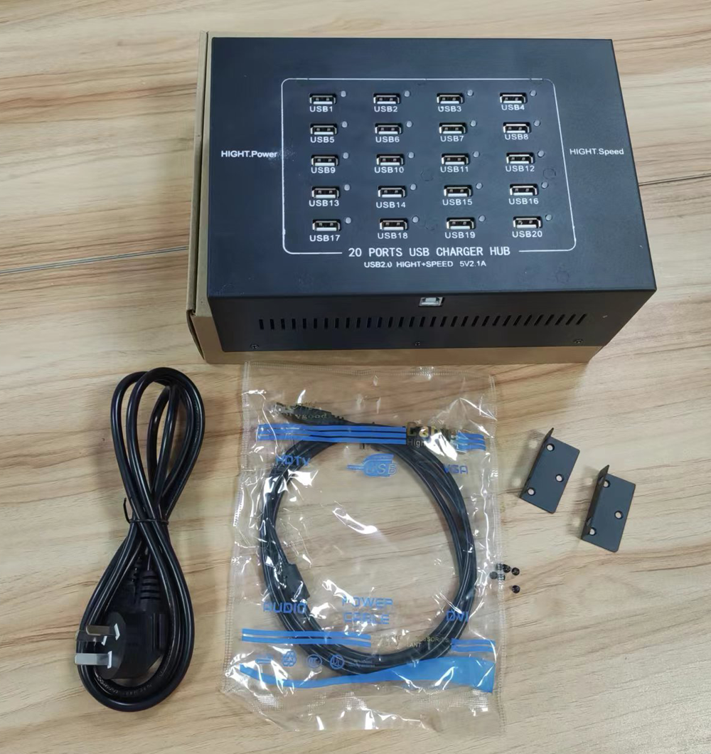 The package contains the charging hub and these parts