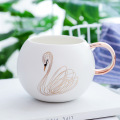 Creative Ceramic Coffee Mug Swan Pattern Fat Body Gold Handle Tea Drinks Juice Cup Birthday Present Ceramic Mugs