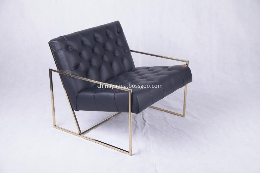 Thin Frame Luonge Chair 5