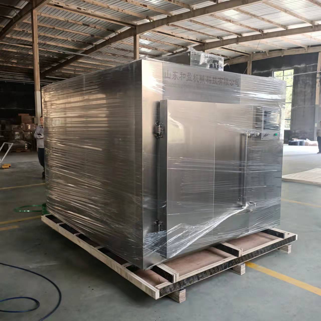 black garlic fermenting tanks