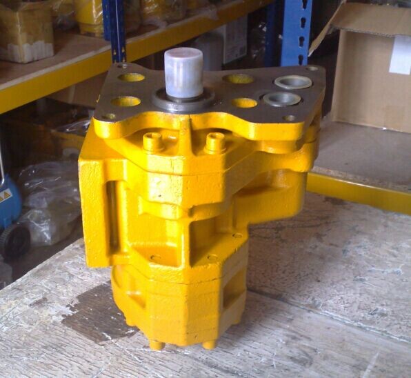 gear pump 704-71-44002 for bulldozer D375A-4