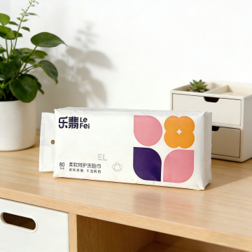 High water absorption cleansing dry wipe