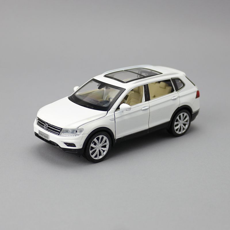 Diecast Toy Model/1:32 Scale/Volkswagen Tiguan L Car/Pull Back/Sound & Light/Doors Openable/Educational Collection/Gift