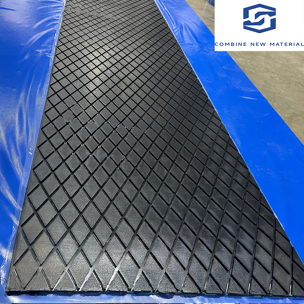 Wear-resistant diamond-shaped rubber plate